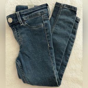 Kids skinny jeans